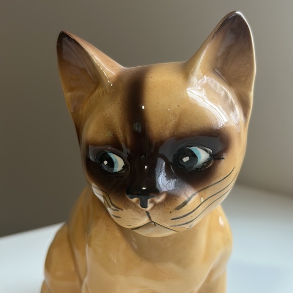 Vintage Japan Siamese Kitten Planter - Picture 3 of 13